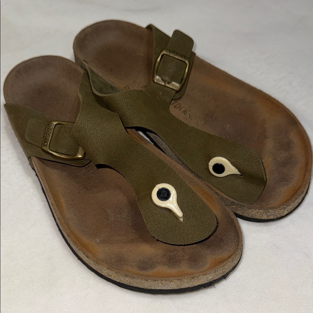 Birkenstock Khaki Birkenstock Gizeh Birko Flor Leather T Strap Sandals